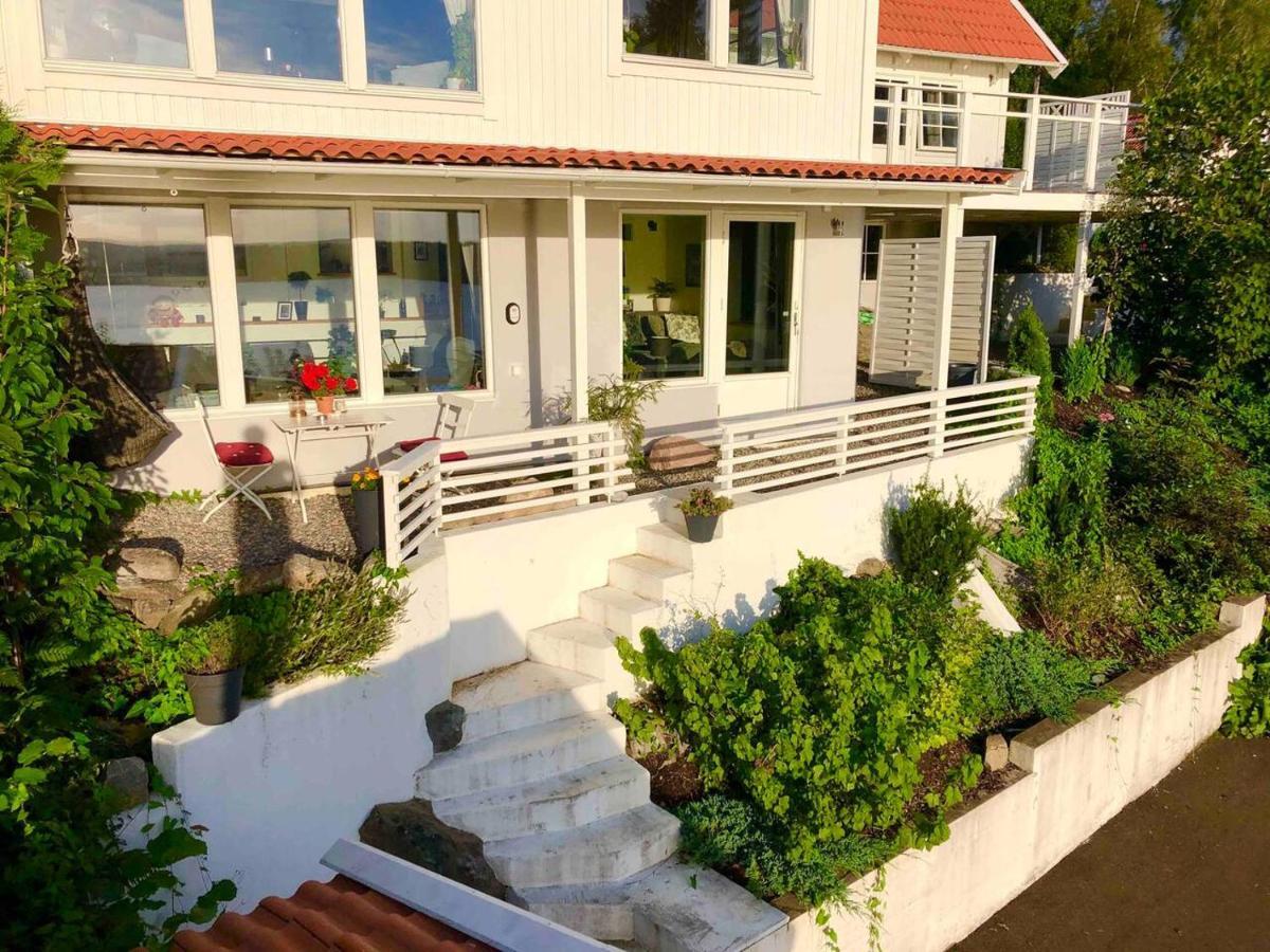 Lovely Studio Apartment Seaview & Private Sauna Lerum Εξωτερικό φωτογραφία