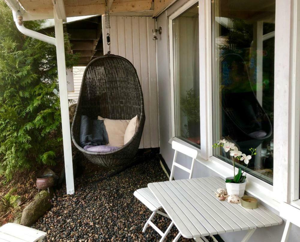 Lovely Studio Apartment Seaview & Private Sauna Lerum Εξωτερικό φωτογραφία